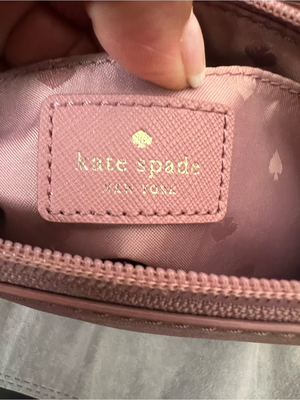 NWOT Kate Spade Leather Greta Court Glitter Ramey Crossbody Bag, Zip Closure 💖 - Picture 5 of 17